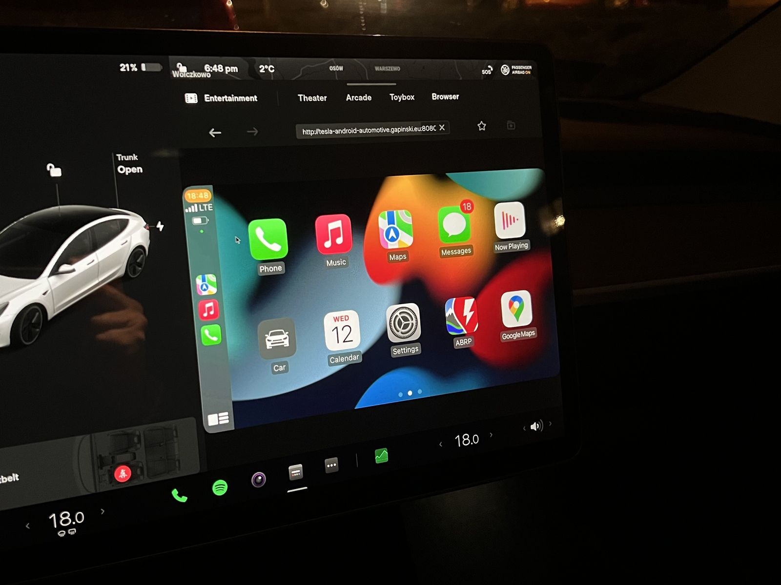 Apple carplay on sale model 3