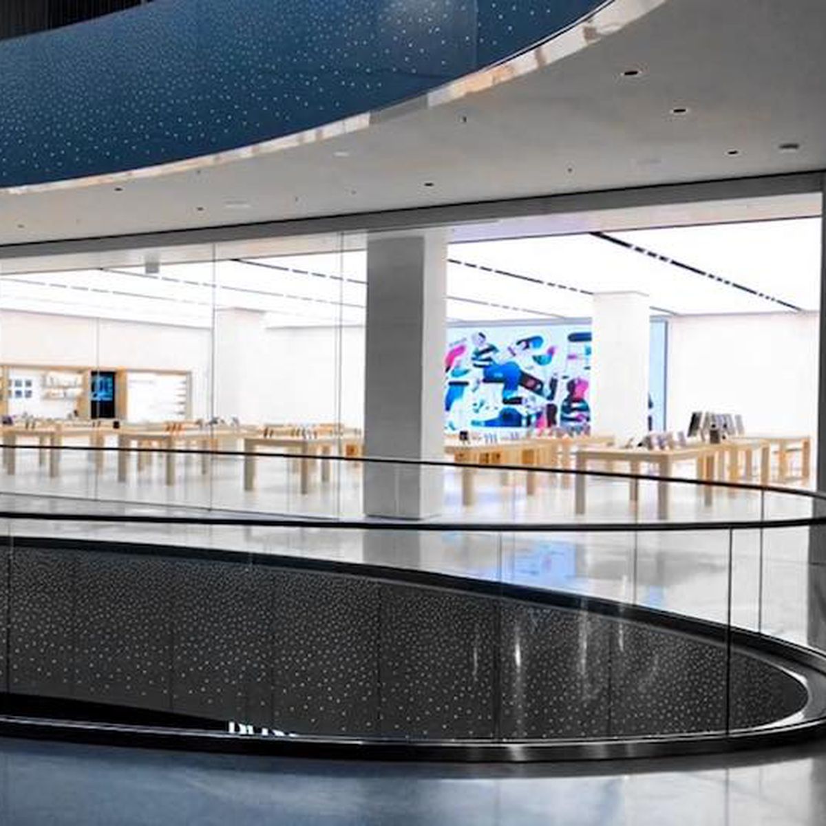 Apple Store Modernization Efforts Continue From Los Angeles to London -  MacRumors, image size:1200x1200