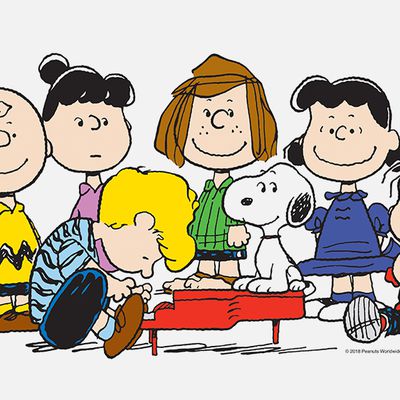 Peanuts Group Classic Apple