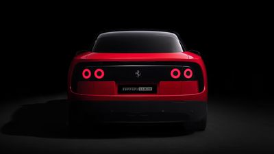 Ferrari Luce Vermelho Traseiro
