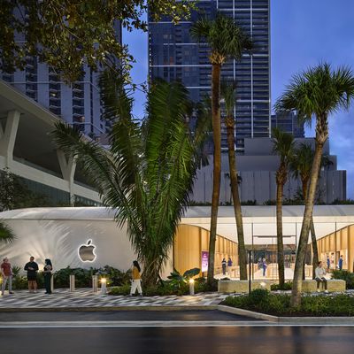 Apple Miami Worldcenter Preview