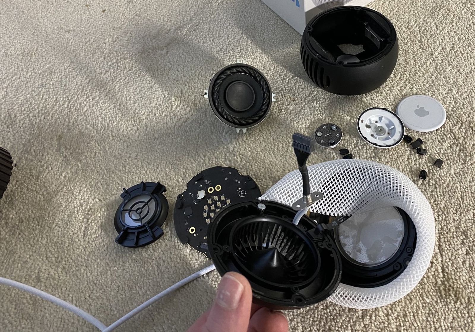 HomePod Mini Teardown Confirms Power Cord Can't Be Removed - MacRumors